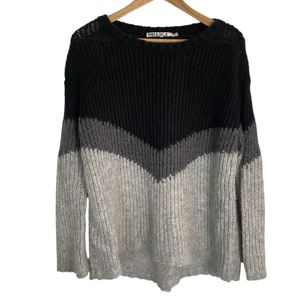 Pam & Gela Women's Black and Gray Chevron Sweater  Wool Blend